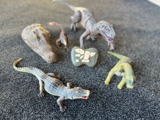 Juguetes de dinosaurios de plástico SET