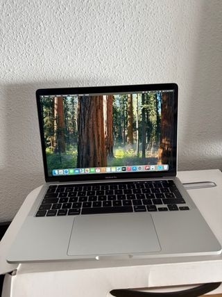 MacBook Pro 13 2020 i5 Touch Bar como nuevo