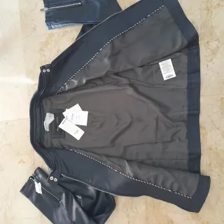 Chaqueta Estilo Motera Polipel talla 44 ajustada