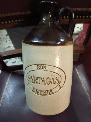 Garrafa cerámica Ron Partagas Superior