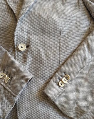 Americana gris hombre