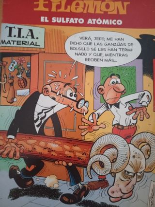 Tebeos guerra y Mortadelo,