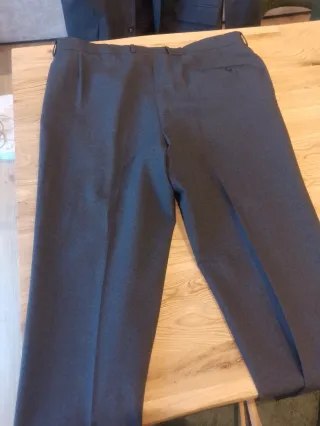 Traje gris Marca Buffi de  El Corte Inglés