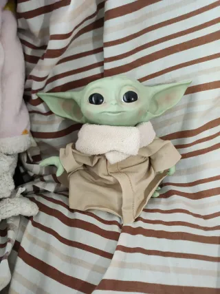 Muñeco Baby Yoda