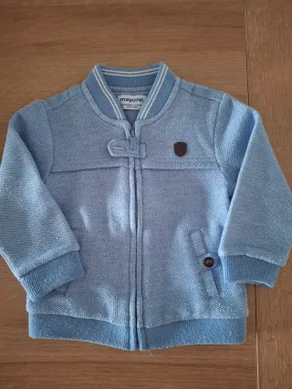 Conjunto Ropa Bebé Niño 12 Meses marca mayoral.