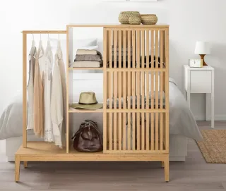 Armario abierto NORDKISA bambú puerta corredera,