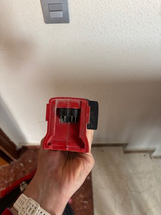 Taladro percutor Milwaukee M18 BPD