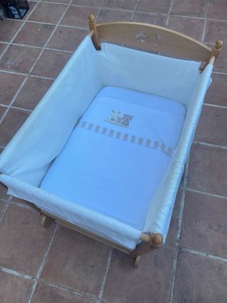 Bressol- Moisés/Cuna de madera con estrellas 70x50