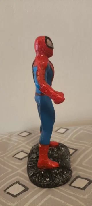 Figura Spiderman fabricada a mano