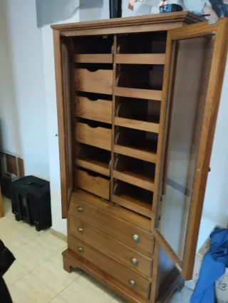 Armario antiguo madera y cristal grupo casanova
