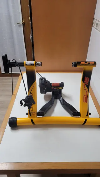 Rodillo Elite Crono + Rueda+ soporte