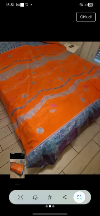 Trapunta arancione con decorazioni