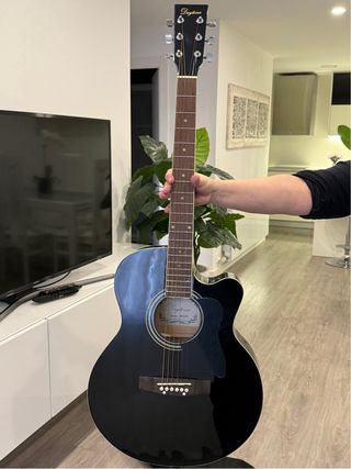 Guitarra acústica A-401 CE BK de Daytona