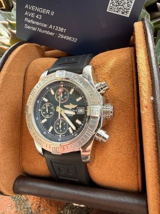 Breitling Avenger II Chronograph 43mm
