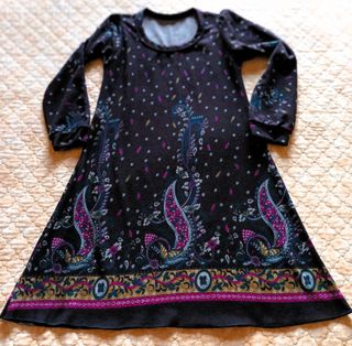 Vestido Mini Estampado Negro Acampanado