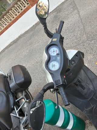 Daelim NC12S-II 125cc Scooter Plata 672845603