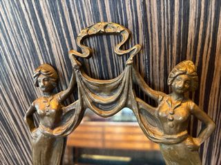 Espejo tocador Art Nouveau vacia bolsillos