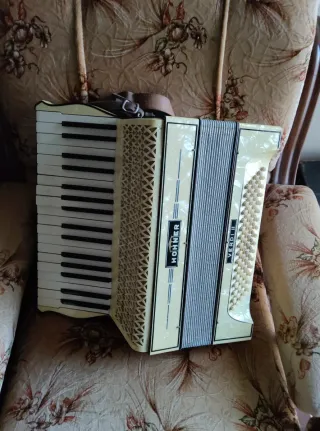 Acordeón Hohner Verdi II Años 60