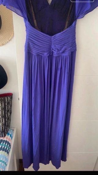 Vestido largo BCBG morado con encaje negro