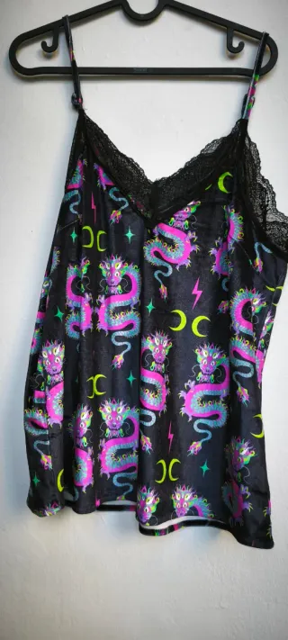 Camiseta Larga Estampado Dragones