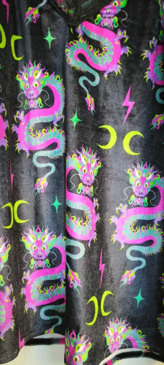 Camiseta Larga Estampado Dragones