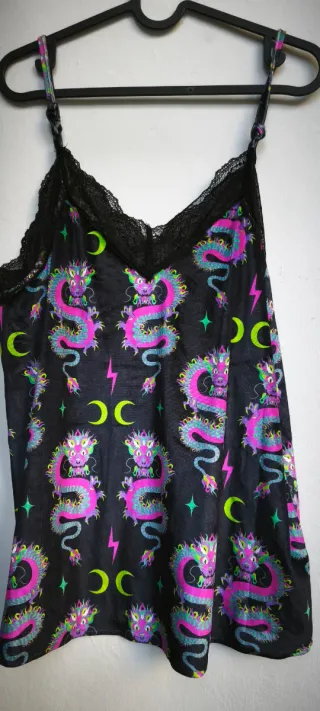 Camiseta Larga Estampado Dragones