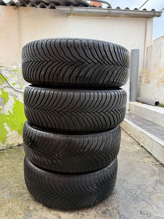 Juego 4 Llantas con neumaticos Michelin 95% audi