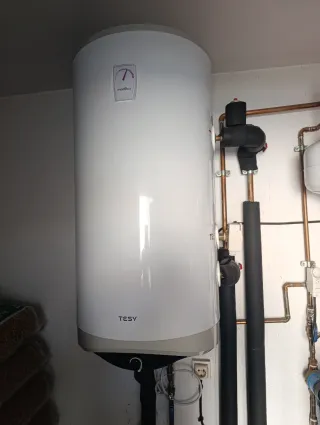 Termo de agua caliente TESY