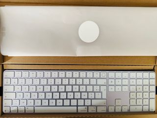 Teclado Apple Magic con Touch ID y Numérico purple