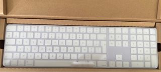 Teclado Apple Magic con Touch ID y Numérico purple