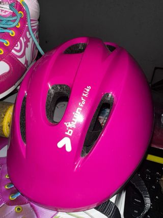 Patines 4 Ruedas Rosas con Cordones Azules