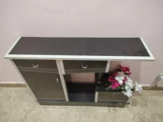 Mueble recibidor con espejo
