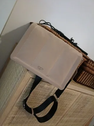 Bolso bandolera acolchado beige