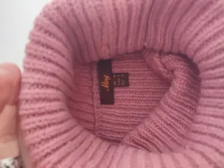 Jersey Mango cuello alto rosa talla S