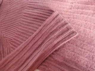 Jersey Mango cuello alto rosa talla S