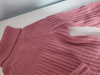 Jersey Mango cuello alto rosa talla S