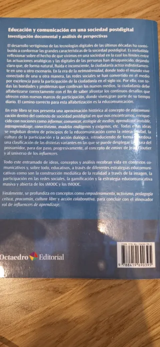 Educación y comunicación en una sociedad postdi...