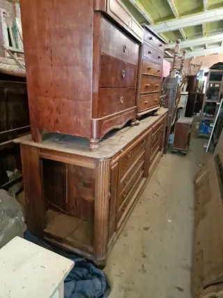 Mostrador/mueble antiguo de madera con cajones