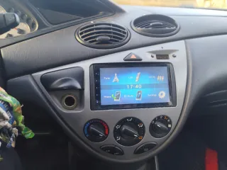 Ford Focus 1.8 TDCi 100cv | Pantalla JVC Bluetooth