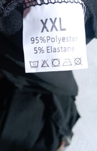 Vestido negro mangas bordadas flores