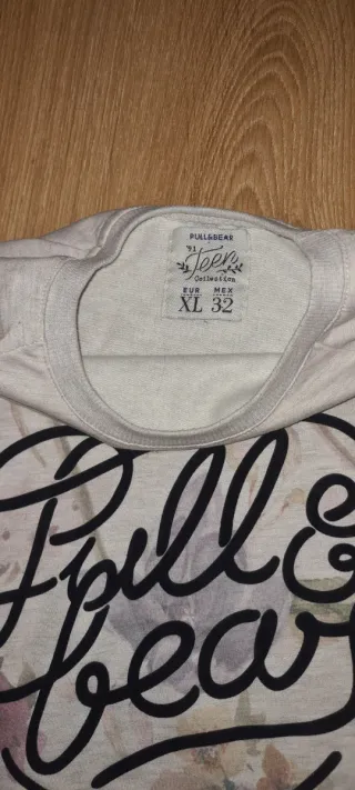 Sudadera floral gris y rosa