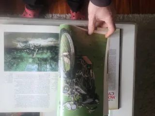 La historia del coche y la moto. En ingles.