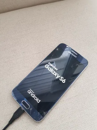Teléfono móvil Samsung Galaxy S6.