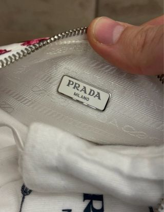 Bolso Prada Re-Edition 2005 Floral