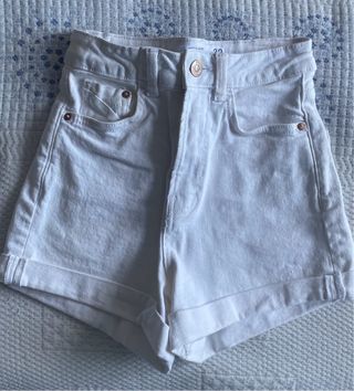 Pantalones cortos blancos talle alto