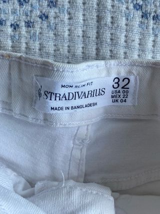 Pantalones cortos blancos talle alto