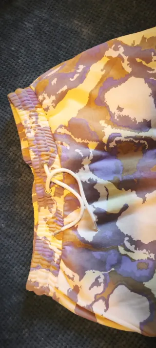 Falda larga estampada invierno. Marca monki.