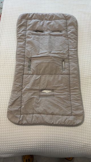 Funda universal para cochecito gris estrellas