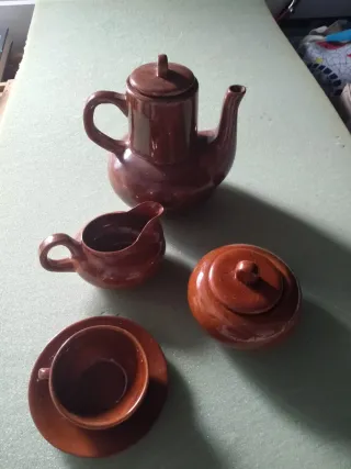 Juego de café de cerámica marrón