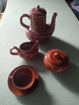 Juego de café de cerámica marrón